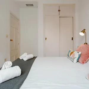 Bright And Cozy-1bd 1bth & 2bd 1bth- La Giralda Appartement
